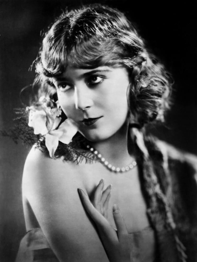 Vilma Banky Canvas Art - (16 x 20)