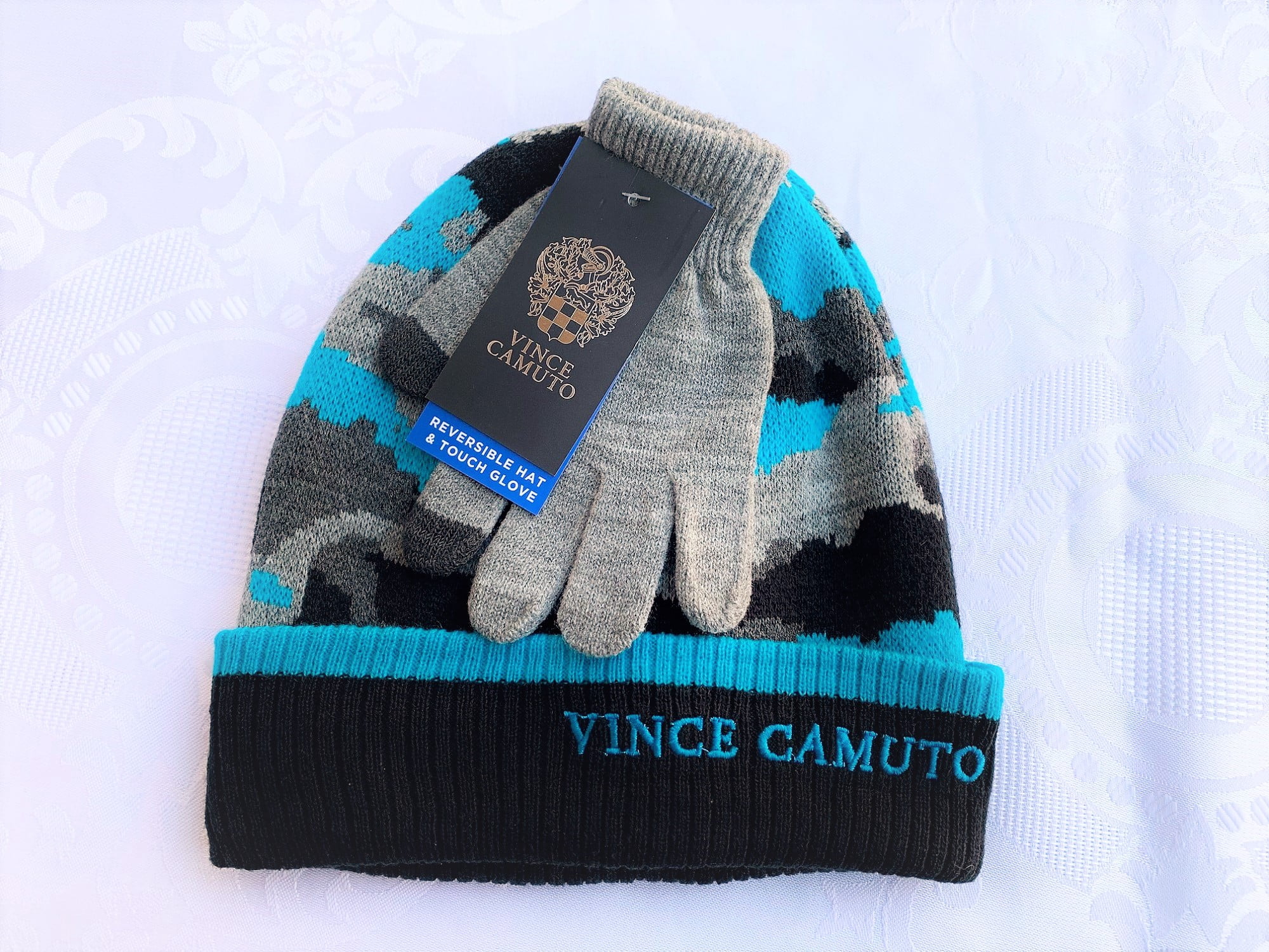 NWT Vince Camuto Reversible Beanie Vince Camuto Women main image 3