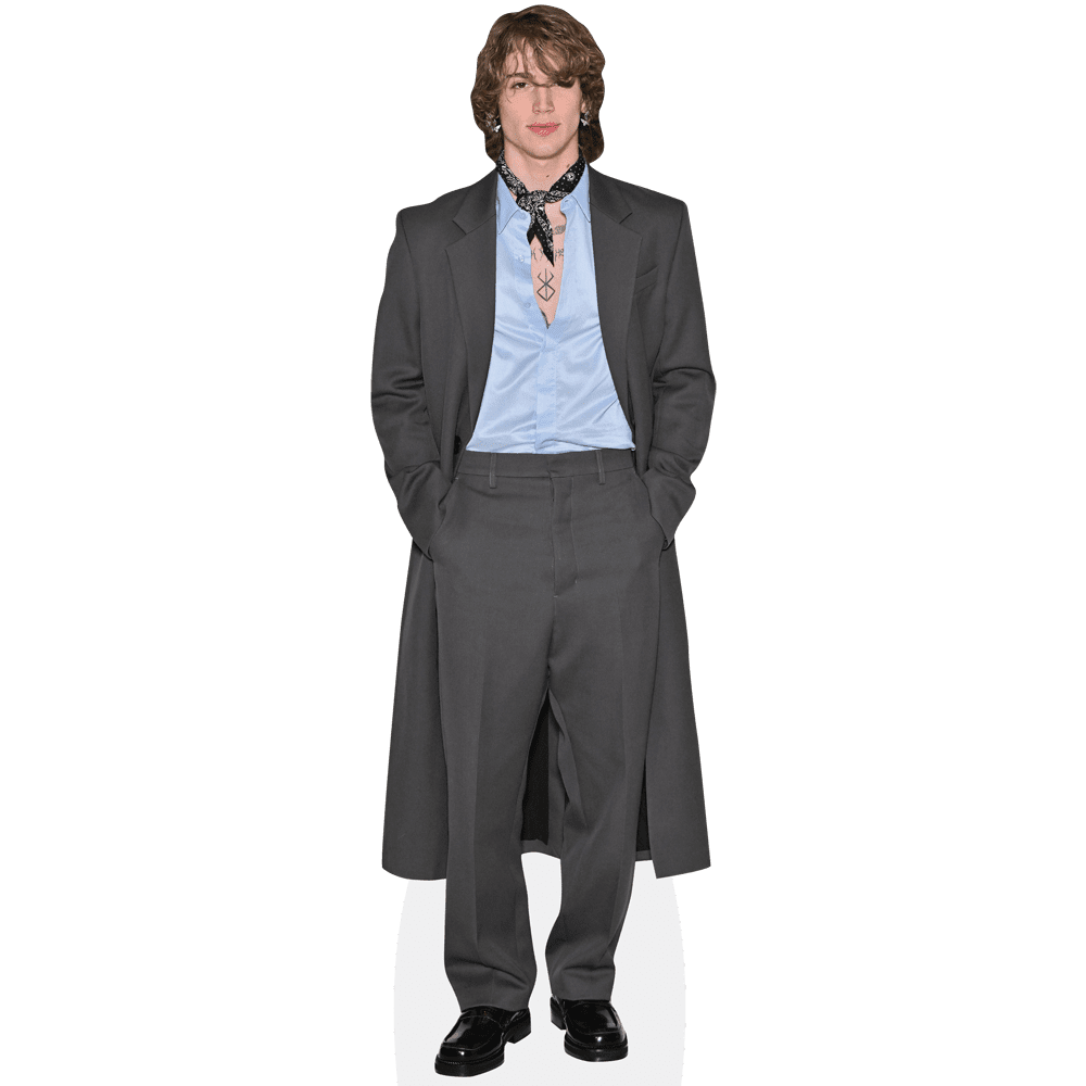 Vinnie Hacker Pappaufsteller Mini - Grey Suit Celebrity Cutout Für Partys Und Events