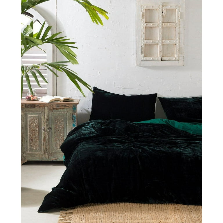 Green velvet outlet bed runner