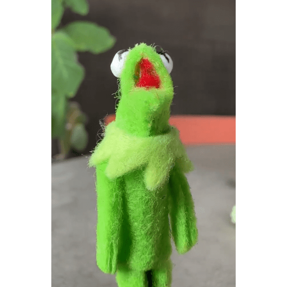 Vintage 1979 KERMIT THE FROG Muppet Sad Beanbag Plush - Rare Retro Collectible Bean Bag Frog Doll, Classic Character Memorabilia for Muppets Fans and Nostalgia Collectors