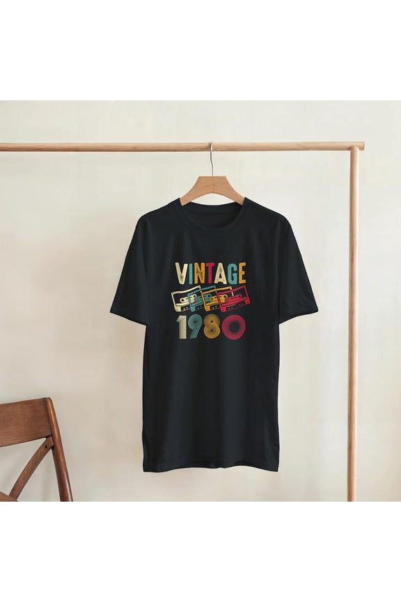 Vintage 1980 Cassette Tape T-Shirt – Retro Music Lover Graphic Tee, 80s Mixtape Vintage Shirt, Nostalgia Retro Unisex T-Shirt Gift for Men Women
