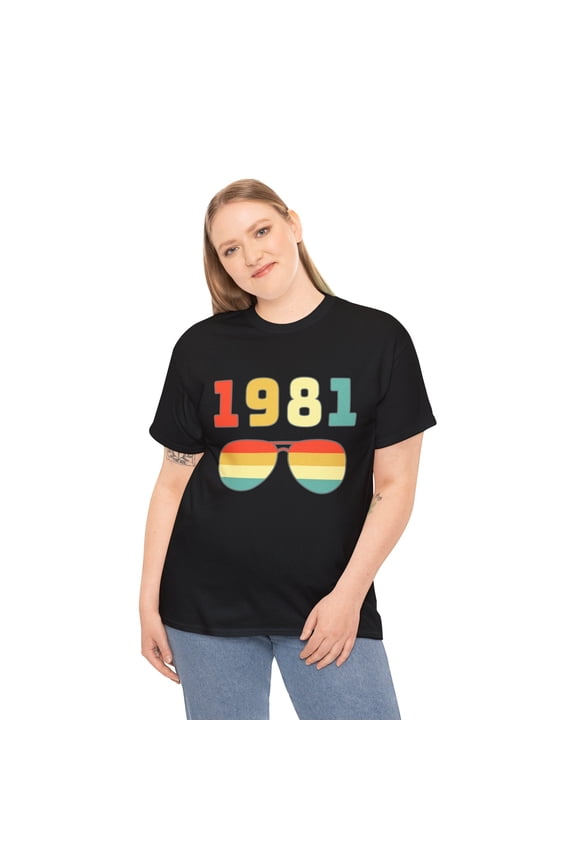 Vintage 1981 T Shirts for Women Retro Funny 1981 Birthday Womens Shirt Plus Size