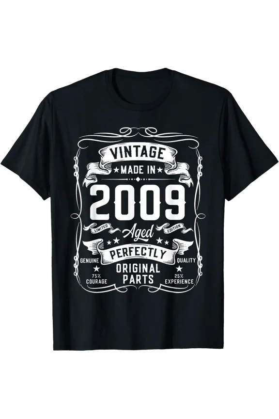 Vintage 2009 17Yr 17Th Birthday Gifts For Boys 17 Years Old T-Shirt
