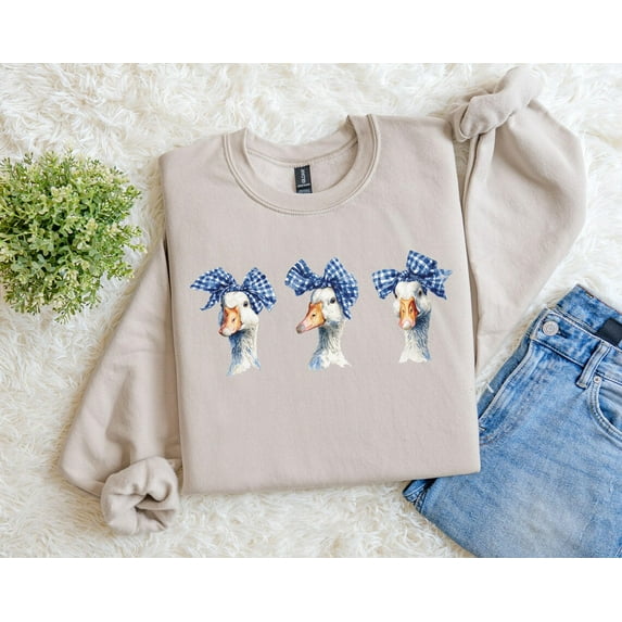 Vintage 80s Goose Sweatshirt, Blue Ribbon Goose Crewneck, Retro Goose Graphic Sweatshirt, Cute Farm Animal Tee, Cottagecore Women Sweatshirt All Size S-5XL