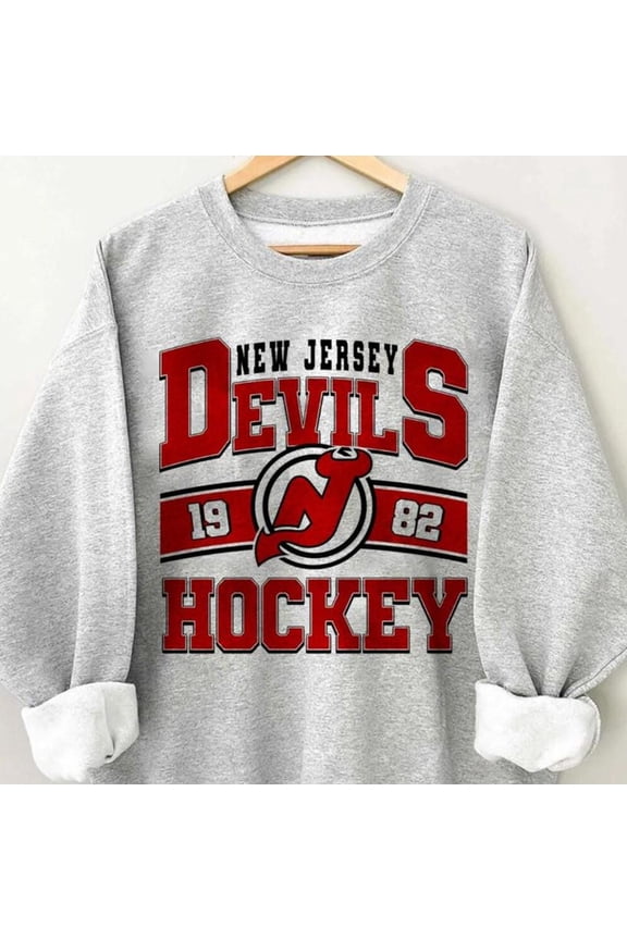 Vintage 90s New Jersey Hockey Sweatshirt, New Jersey Shirt, Devils T-Shirt, Hockey Fan Shirt, Retro New Jersey Ice Hockey Tee ,Sport Grey Color,Size L