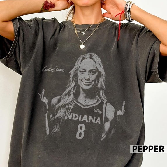 Vintage 90s Style Sophie Cunningham Unisex T-shirt Gift For Fan