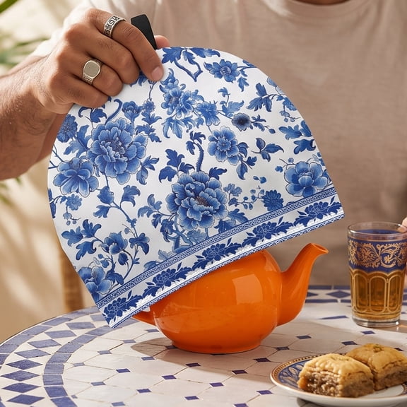 Vintage BlueandWhite Floral Printed Insulated Teapot Cozy, Polyester HeatResistant Teapot Kettle Cover, Home Kitchen HeatPreserving Tea Accessories 12.99 x 10.4 Inch