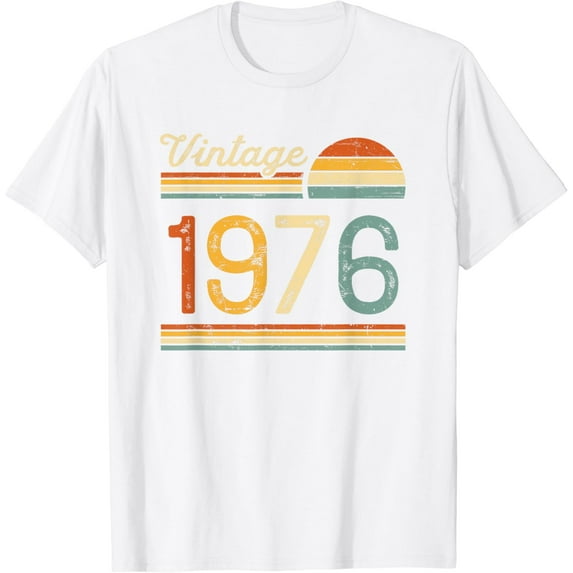 Vintage Born in 1976 Retro Birthday T-Shirt