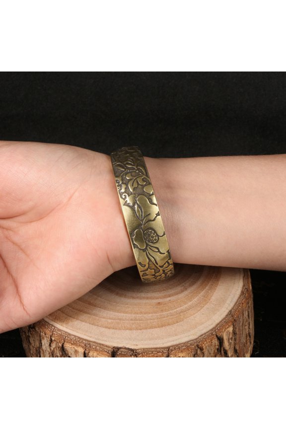 Vintage Bracelet Solid Ancient Brass Cuff Collectible Jewelry for Men and Women Retro Style Historical Accessory