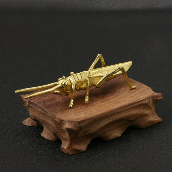 Vintage Brass Grasshopper Figurine Tea Pet Sculpture Desk Decor Collectible Insect Ornament Lucky Charm