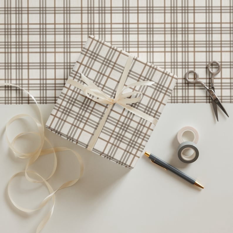 Vintage Brown White Christmas Plaid Pattern Luxury Thick Holiday Wrapping Paper Sheets Holiday Present Wrap for Christmas or Birthday, Winter Festive Decorative Packaging, Vintage Xmas Gift