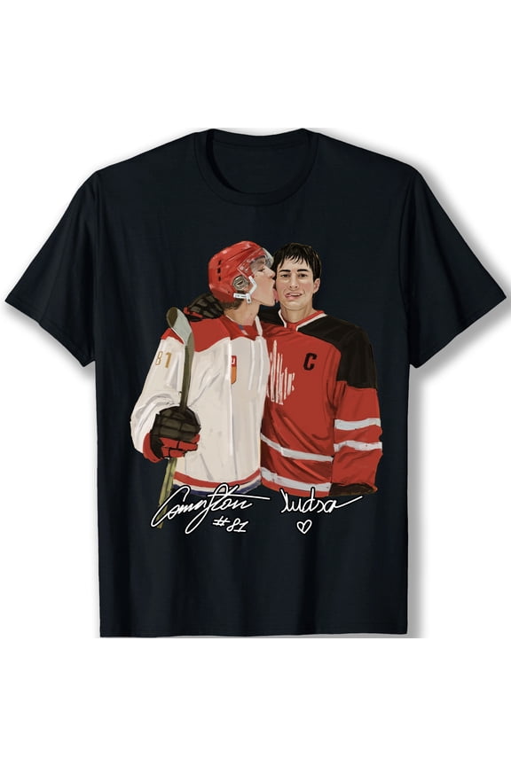 Vintage Camryn #81 Graphic T-Shirt with Hockey Players Illustration