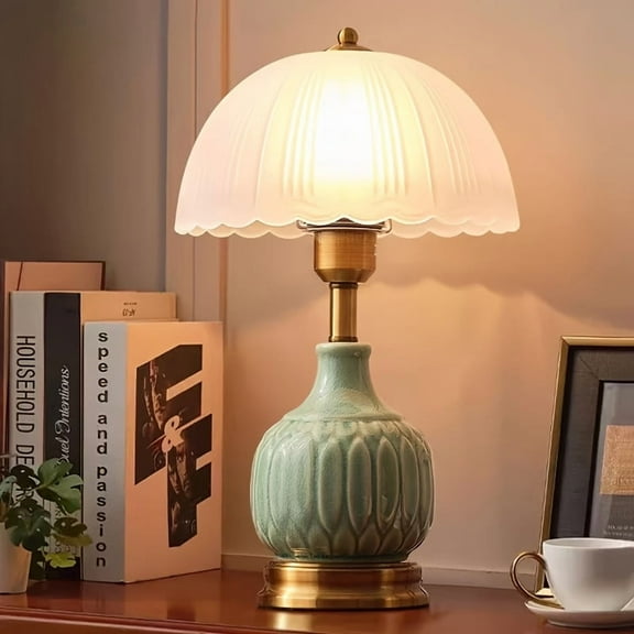 Vintage Ceramic Table Lamp, Modern Desk Lamp Chinoiserie Classic Antique Lamp for Bedroom Room Bedside, Living Room End Tables, Dining Room, Nightstand, LED Lights with 3 Color Temps, USB Powered