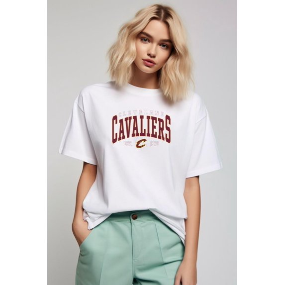 Vintage Cleveland basketball Cavalier sweatshirt T-Shirt, for men & women, up to size 5XL.