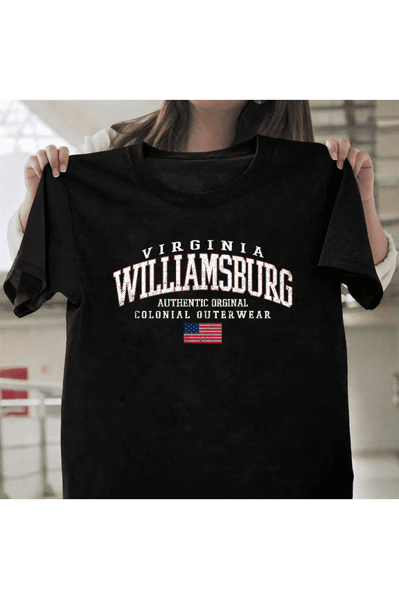 Vintage Colonial Williamsburg Virginia Retro Travel Souvenir Unisex T-Shirt, up to size 3XL.