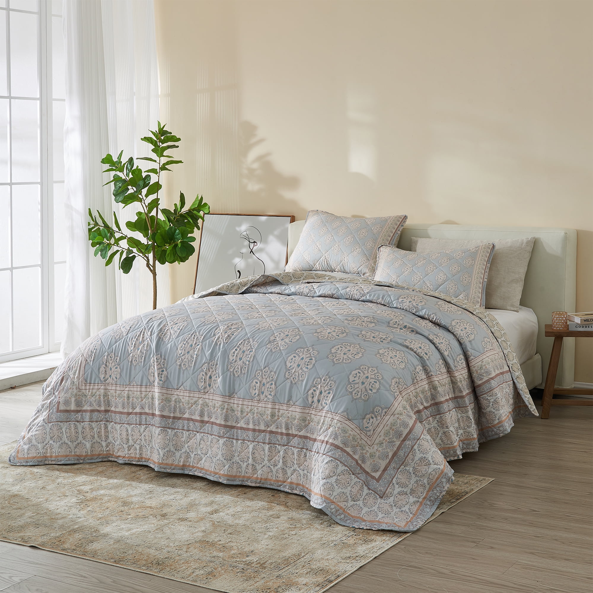Natural Reversible Full Microfiber Quilt Set with Shams