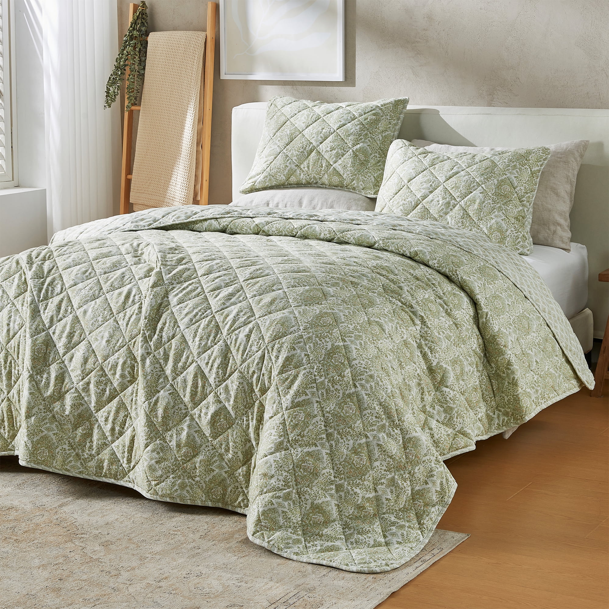 Green Floral Twin Microfiber Reversible Quilt Set with Shams