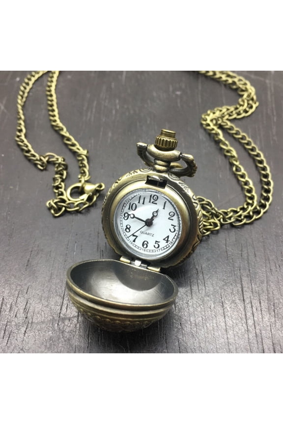 Vintage Copper Quartz Pocket Watch Flip Cover Classic Pocket Timepiece with Chain for Men and Women