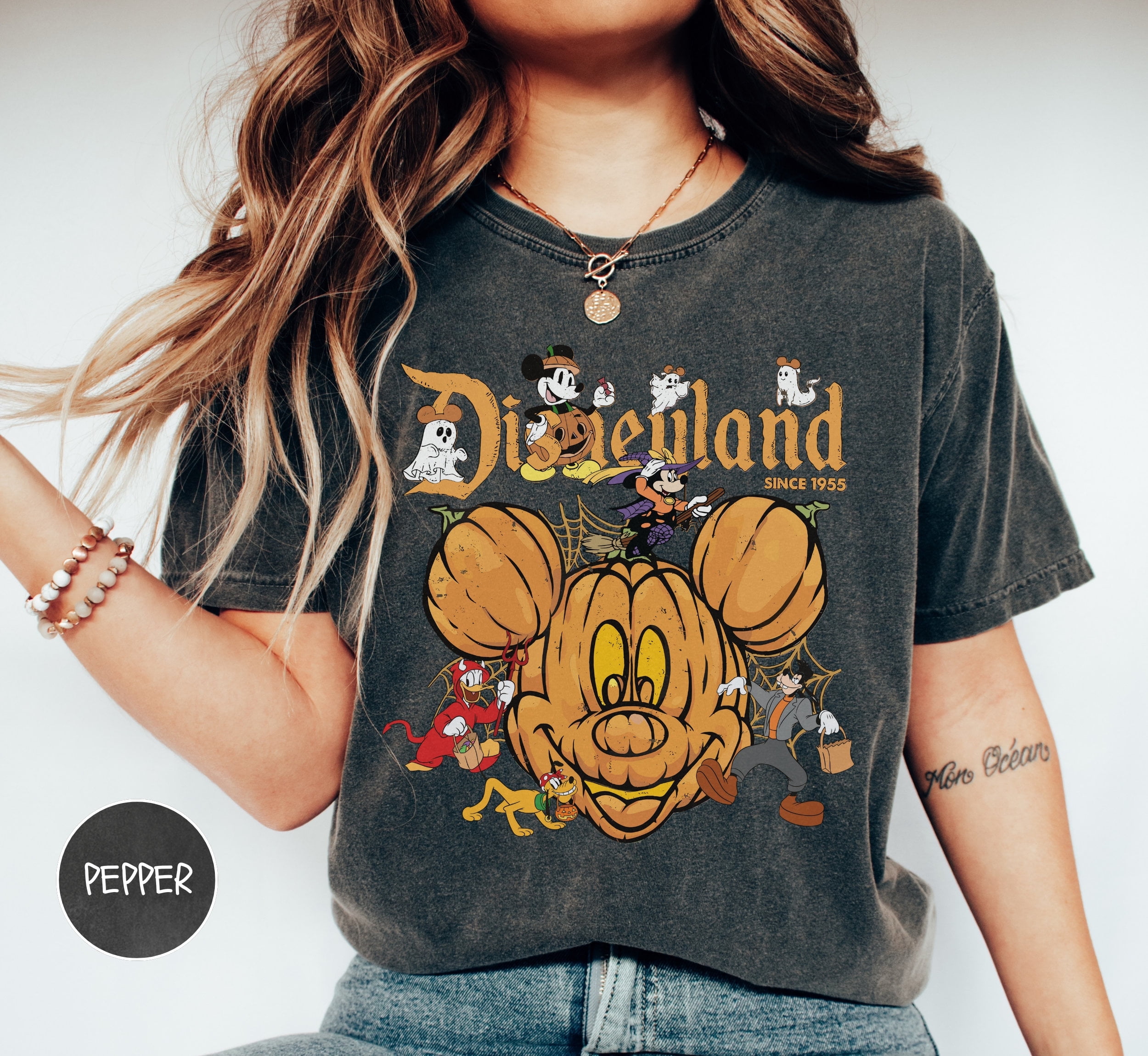 【海外モデル】00s Disney vintage Halloween Tシャツ Vintage Disney Halloween Mickey And Minnie Mouse Shirt