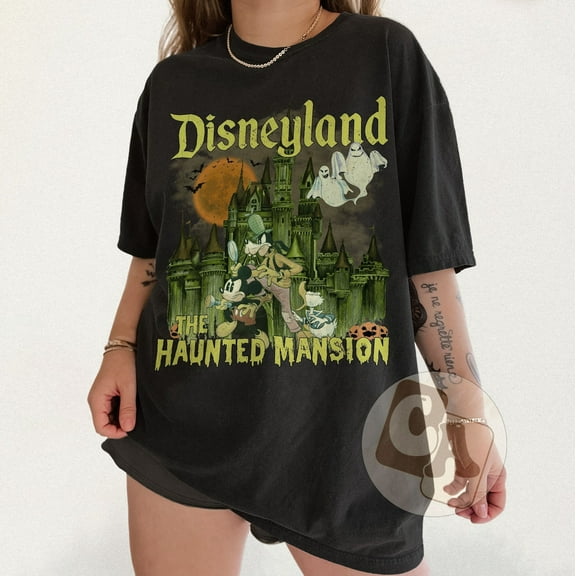 Vintage Disneyland Haunted Mansion T-Shirt For Men Women, Disney Halloween Shirt, Mickey Halloween Shirt, Retro Halloween Shirt, Disney Halloween Shirt