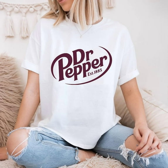 Vintage Dr Pepper Graphic Tee: Retro Soda Fan Apparel