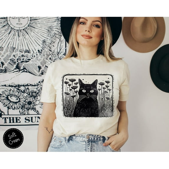 Vintage Floral Folklore Black Cat Tshirt, Cottagecore Aesthetic Shirt, Linoprint T-Shirt, Cat Lover Tee, Folk Art Animal Shirt Gift for her