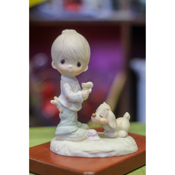 Vintage Frills Precious Moments 'Praise the Lord Anyhow' Porcelain Figurine