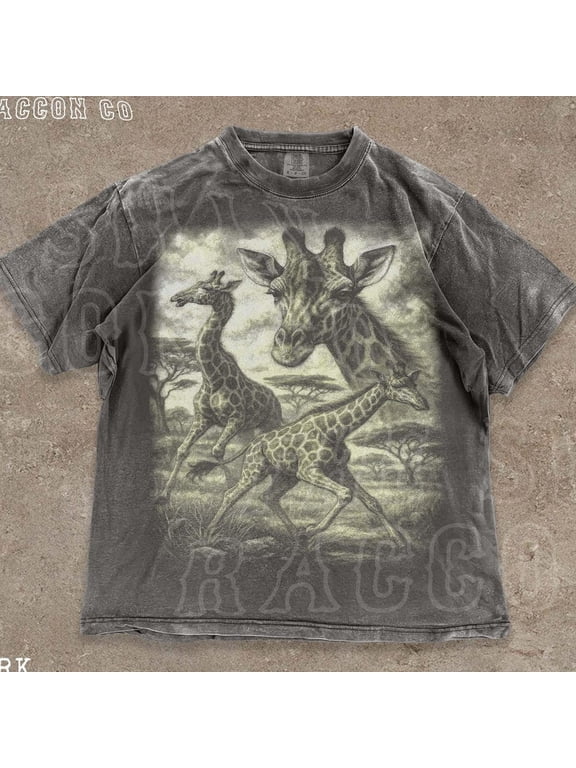 Vintage Giraffe Shirt For Men Women, Distressed Safari Animal T-Shirt, Grunge, Retro Wildlife Top, Nature Gift Her Him Unisex S-5XL Hot Trending Shirt, Vintage Birthday Gift