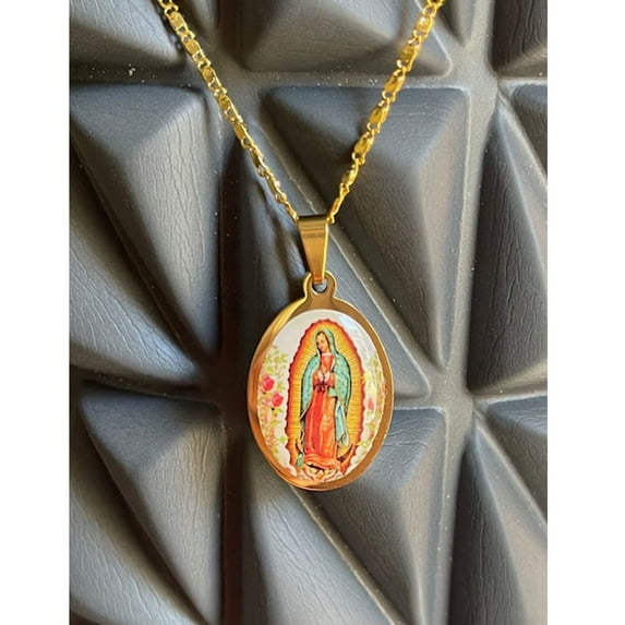 Vintage Golden Virgin Mary Oval Pendant Necklace, Best Christmas Gift for Women, Men, Girlfriend, Boyfriend