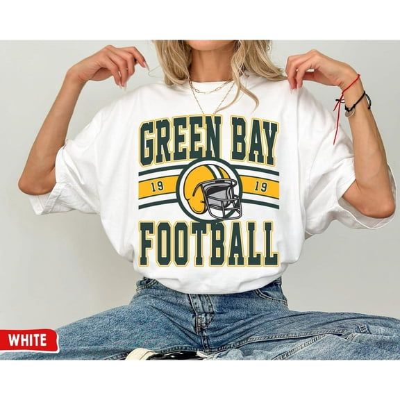 Vintage Green Bay Football T-Shirt, Retro Packers Football, Packers Fan Gift, Packers T-Shirt,Charcoal Color,Size M