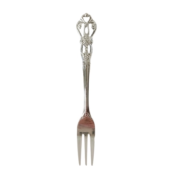 Vintage Hollow Long Handle Stainless Steel Dessert Fork Polished Rust Resistant Tableware For Ice Cream Pudding Yogurt Coffee Tea Home Cafe Dining Decor,Silver