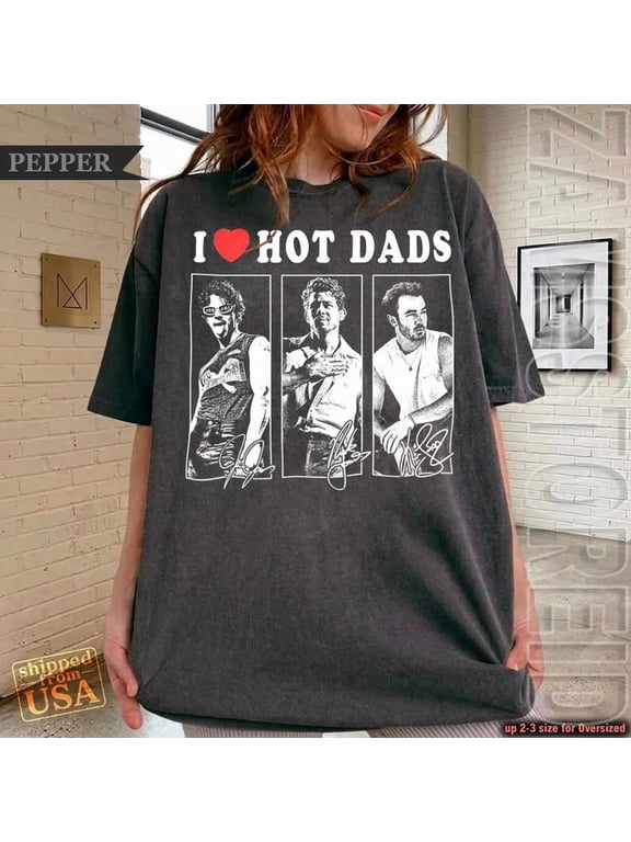 Vintage I Heart Hot Dads Shirt Graphic Tee, Music Band T Shirt, Band Tour Fan Gift