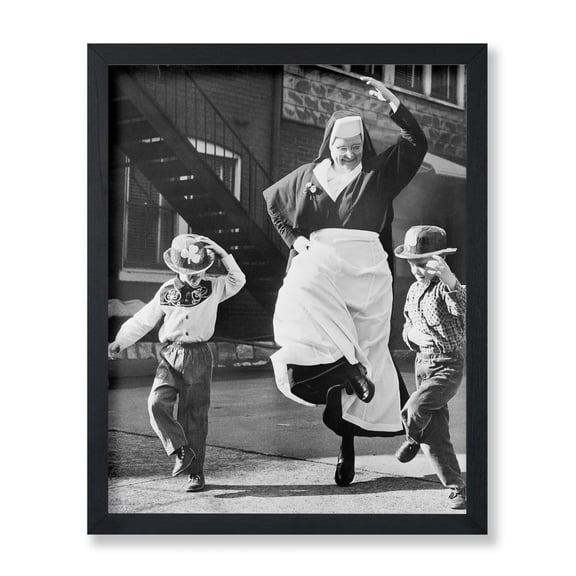 Vintage Irish Dancing Saint Patricks Day Art Retro Nun Print Ireland Decor For Bedroom Gift For Men Women