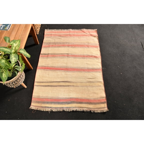 Vintage Kilim, Small Kilim, Turkish Kilim, Oushak Kilim, 32x46 inches Beige Kilim, Bohemian Kilim, Bathroom Kilim, 10700