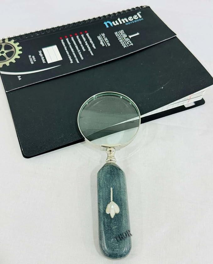 Vintage Maritime Magnifying Glass - Antique Brass Magnifier for Beachcombers and Treasure Hunters - Black Marble Handheld Magnifier Glasses