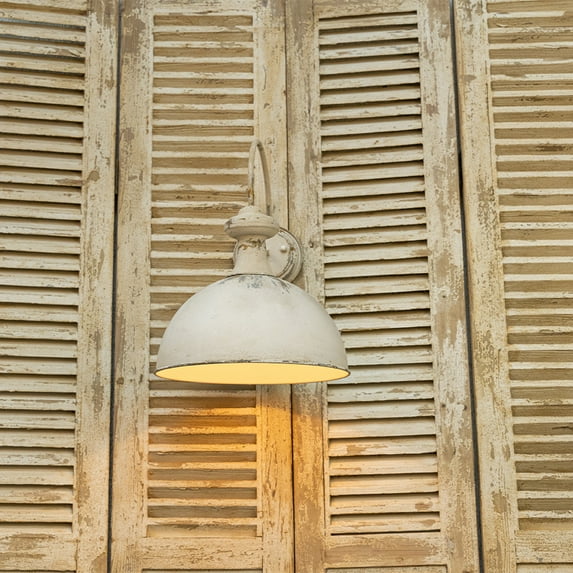 Vintage Metal Wall Sconce with Curved Design and Vintage Cream Finish, Durable Lighting for Living Rooms & Bedrooms, Compact Wall Decor for Cozy Ambiance