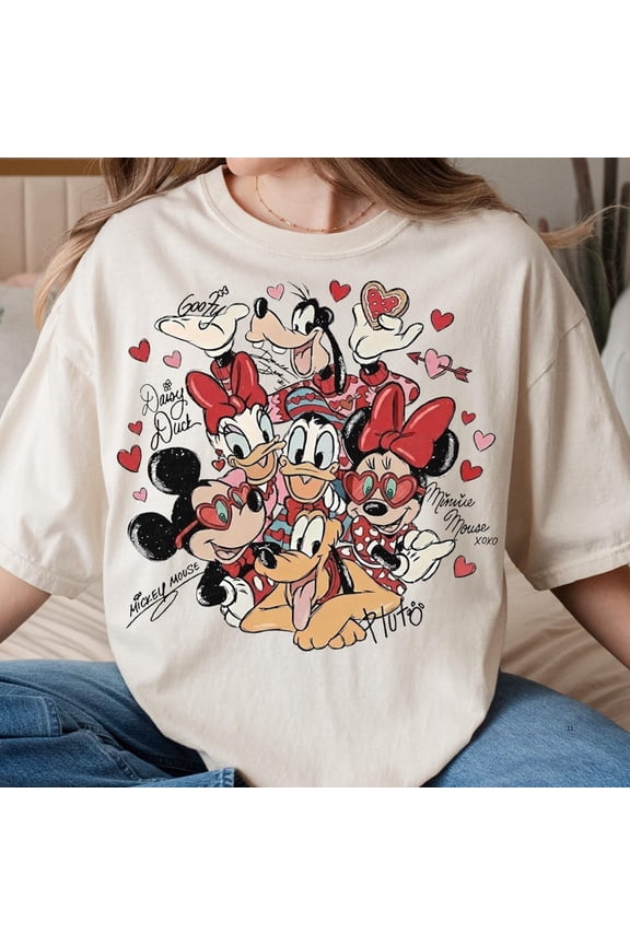 Vintage Mickey Friends Valentines Day Park T-Shirt All size S-3XL