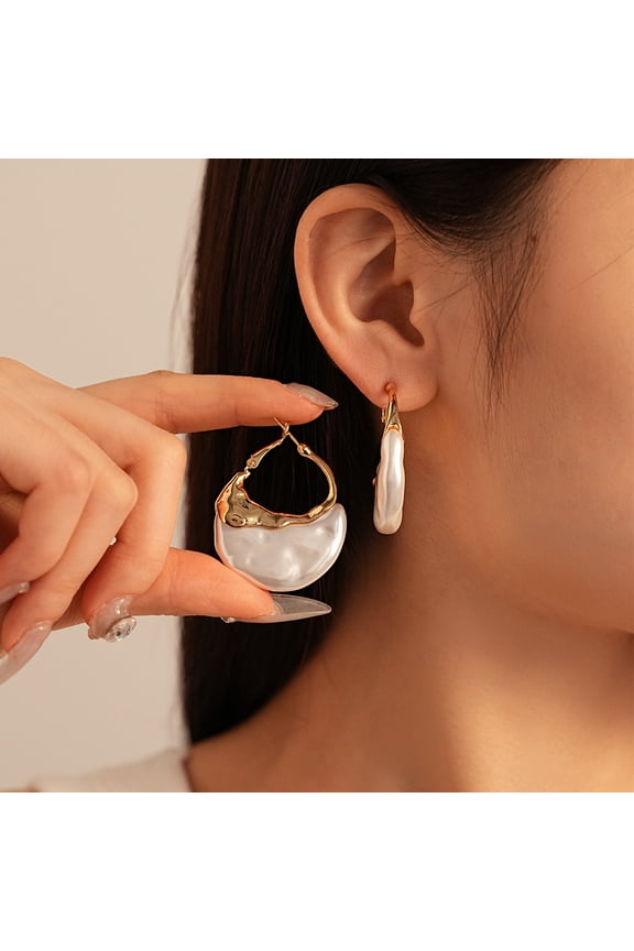 Vintage Minimalist Imitation Pearl Creative Bag Silver Needle Earrings Fashion French Niche Temperament Geometric High-end Earrings for Women