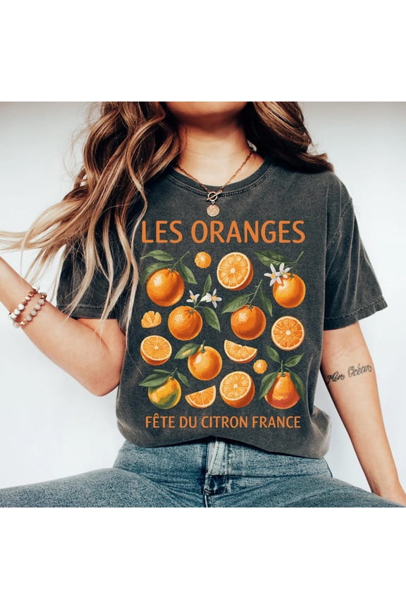 Vintage Orange Fruit T-Shirt for Women, Aesthetic Citrus Graphic Tee, Retro Foodie Art Shirt for Fruit Lovers