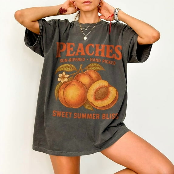Vintage Peach Tee, Oversized Graphic Summer Shirt, Foodie Retro Tshirt, Food Lover Gift, Aesthetic Fruit Cottage Core