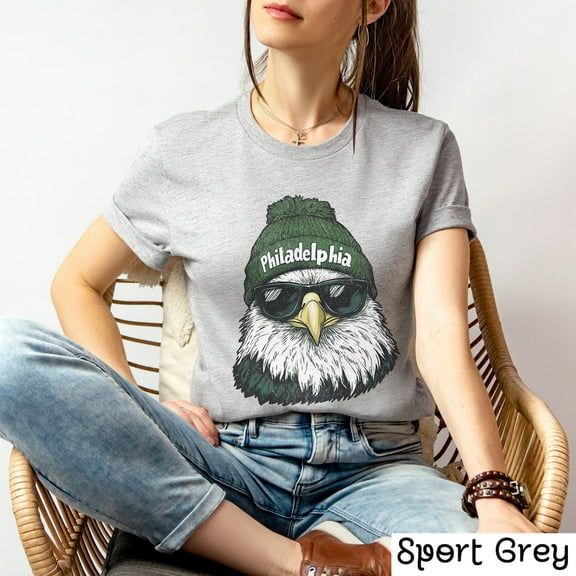 Vintage Philadelphia Football T-shirt, Trendy Fan Gifts, Game Day Crewneck, Retro Eagles Apparel Shirt,Sport Grey color,size L