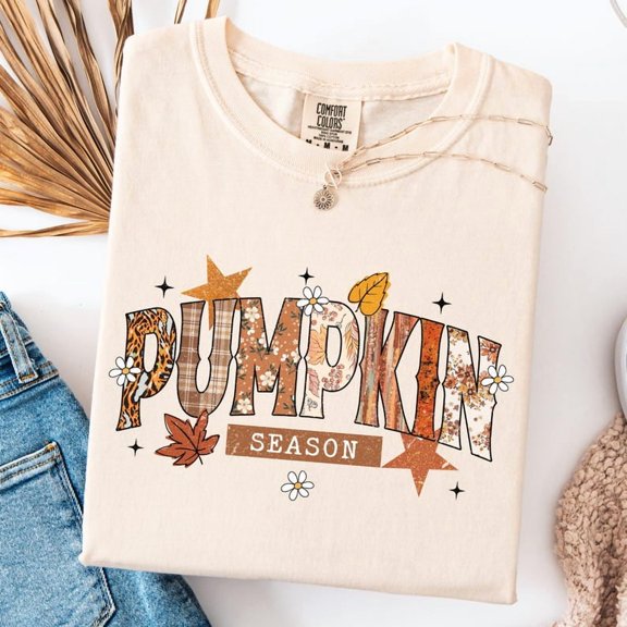 Vintage Pumpkin Fall Reading Graphic Tee, Cozy Autumn Book Lover T-Shirt, Cute Seasonal Shirt for Women or Men