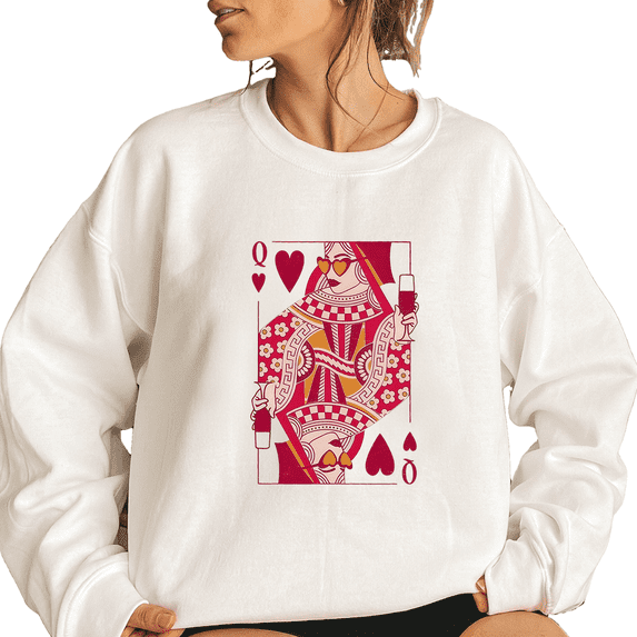 Vintage Queen of Hearts & Red Wine Graphic Sweatshirts for Women Retro Playing Cards Design Tops Classic Shirts Casual Long Sleeve Pullover for Holiday Outfits White,2XL