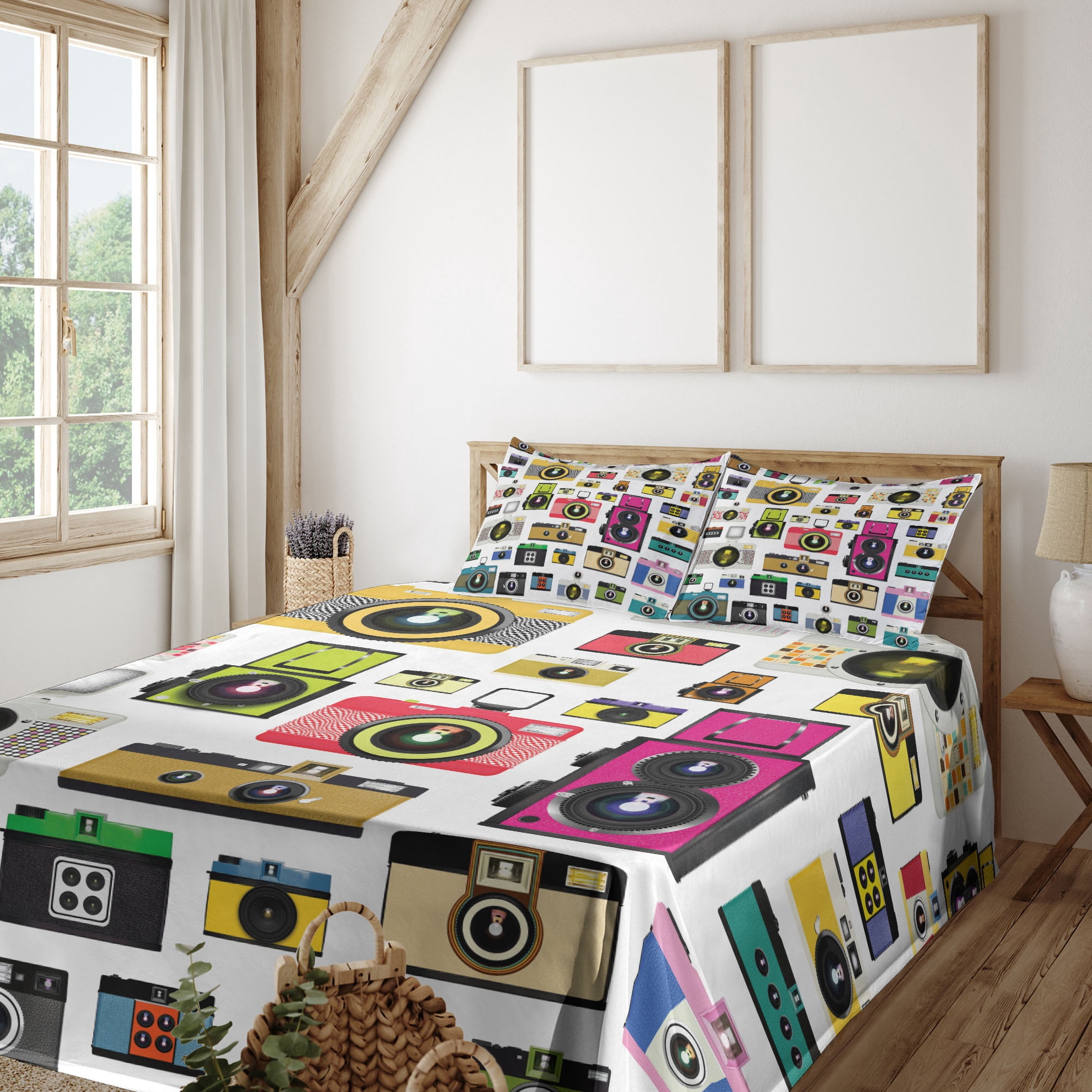 Vintage Sheet Set, Vintage Old Fashioned Photo Cameras Hobby Studio Themed Graphic Design, Fitted and Flat Sheet with Pillowcases Bedding Accent 4 Piece Set, Calking, Multicolor, by Ambesonne