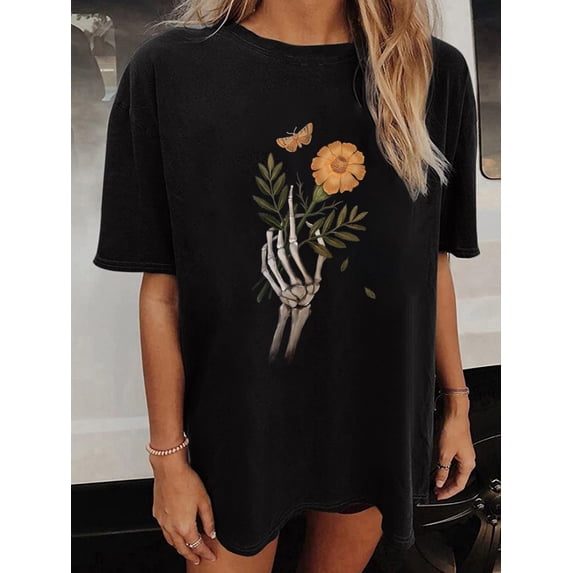 Vintage Skulls Print Women T Shirt Women's Gothic Skeleton Hand With Marigold Flower & Moth Graphic T‑Shirt Halloween Skeleton Hand Tees Tops