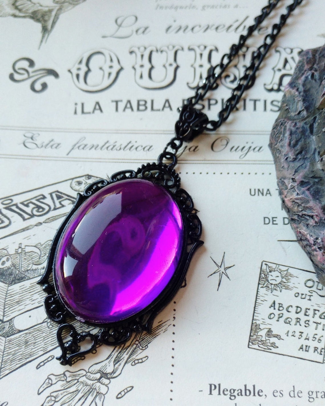 Vintage Stardust Gothic acrylic necklace embossed crystal pendant