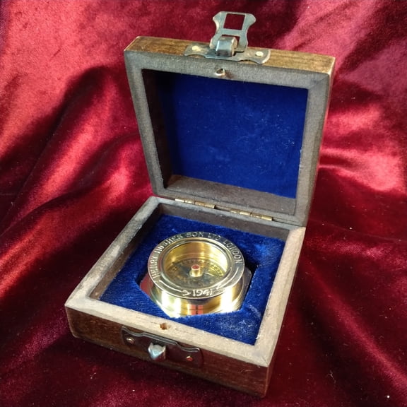 Vintage Style Navy Compass in a presentation box, nautical gift ideas
