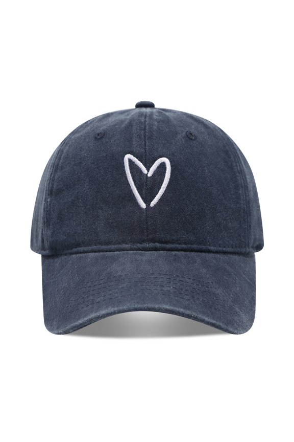 Vintage-Style Soft-Crown Baseball Cap with Heart Embroidery – Unisex Minimalist Washed Cotton Cap