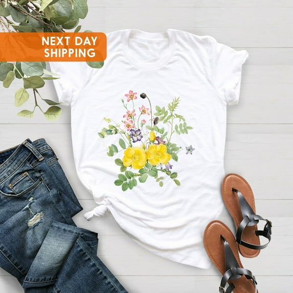 Vintage Style Wildflowers Graphic Tee Shirt For Women, Wild Flower Bouquet, Hiking Outdoor, Botanical T-Shirt, Spring Shirt, Camping T-Shirt Sweatshirt All Size S-5XL